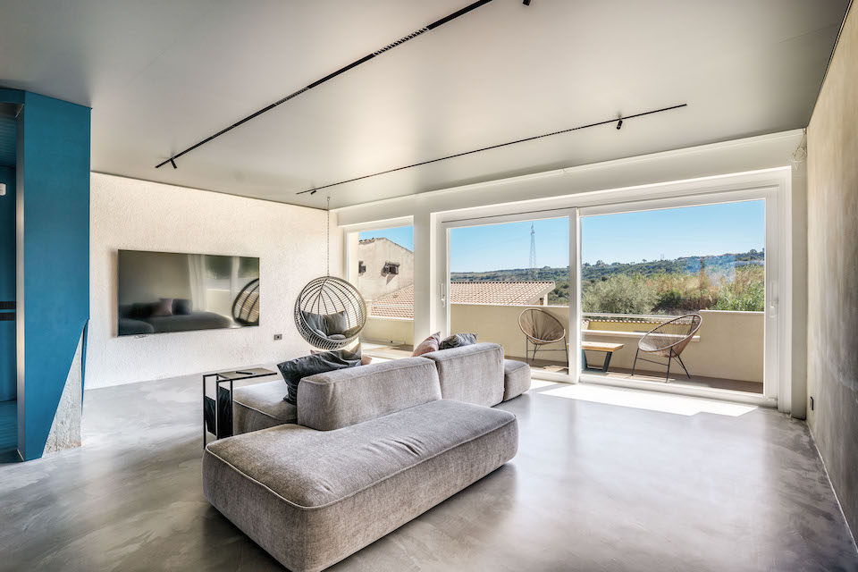 Appartamento ristrutturato in Sicilia con infissi in PVC WnD