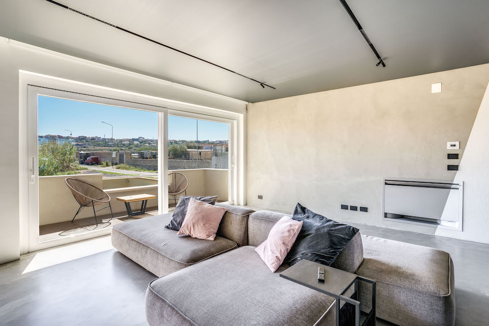 Appartamento ristrutturato in Sicilia con infissi in PVC WnD