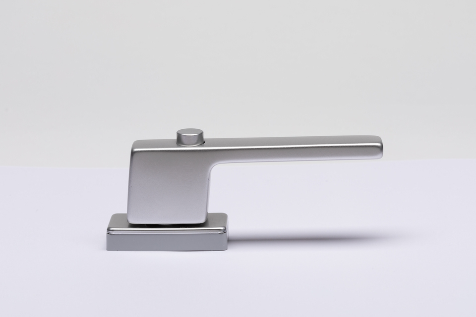 Ferramenta per infissi in PVC: qual è la migliore?