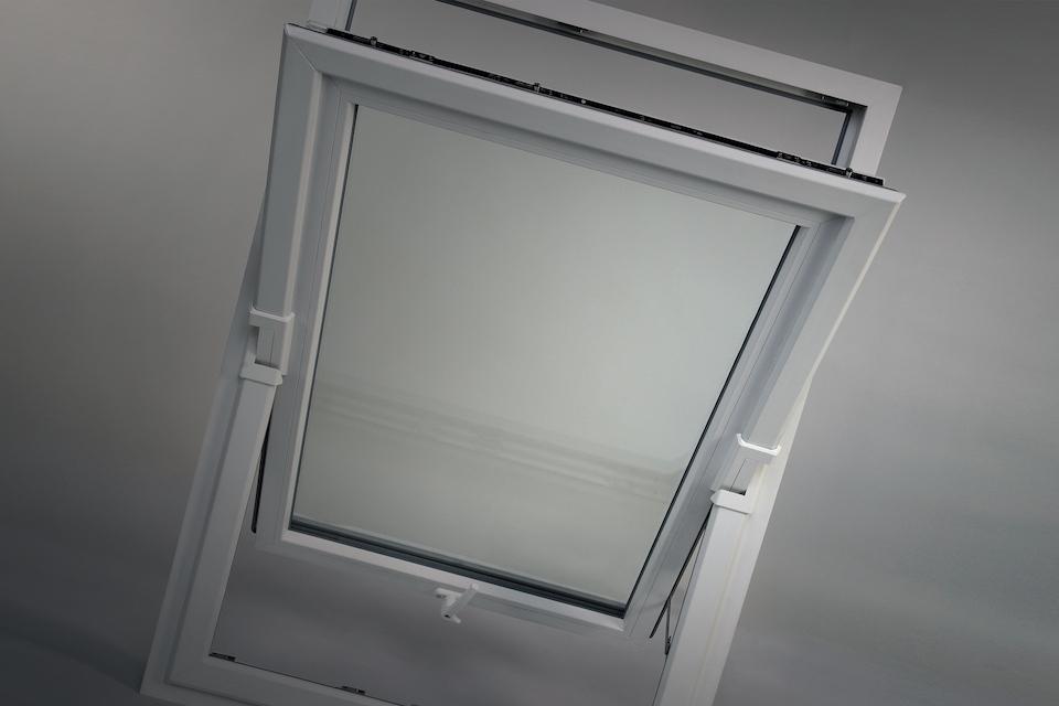 Meccanismo di chiusura delle finestre: apertura a bilico