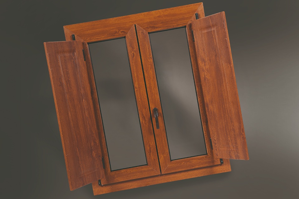 scuretti interni marroni pvc