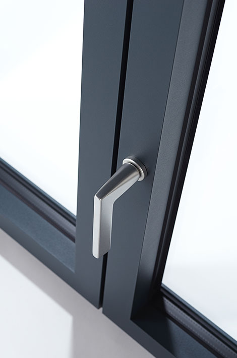 Finestra in alluminio Aluwin